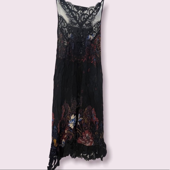 Free People brand new adorable dress excellent condition never worn lace detail - Picture 2 of 16